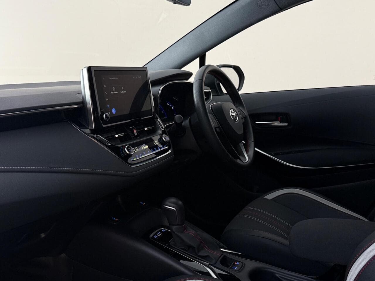 Toyota Corolla thumbnail Interior Front