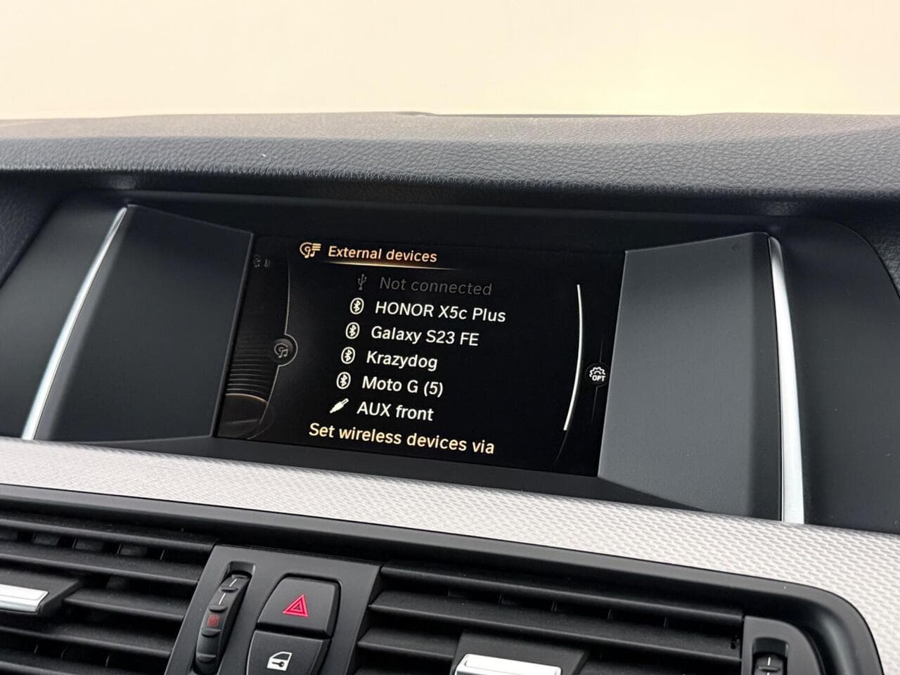 BMW 5 Series thumbnail Infotainment System