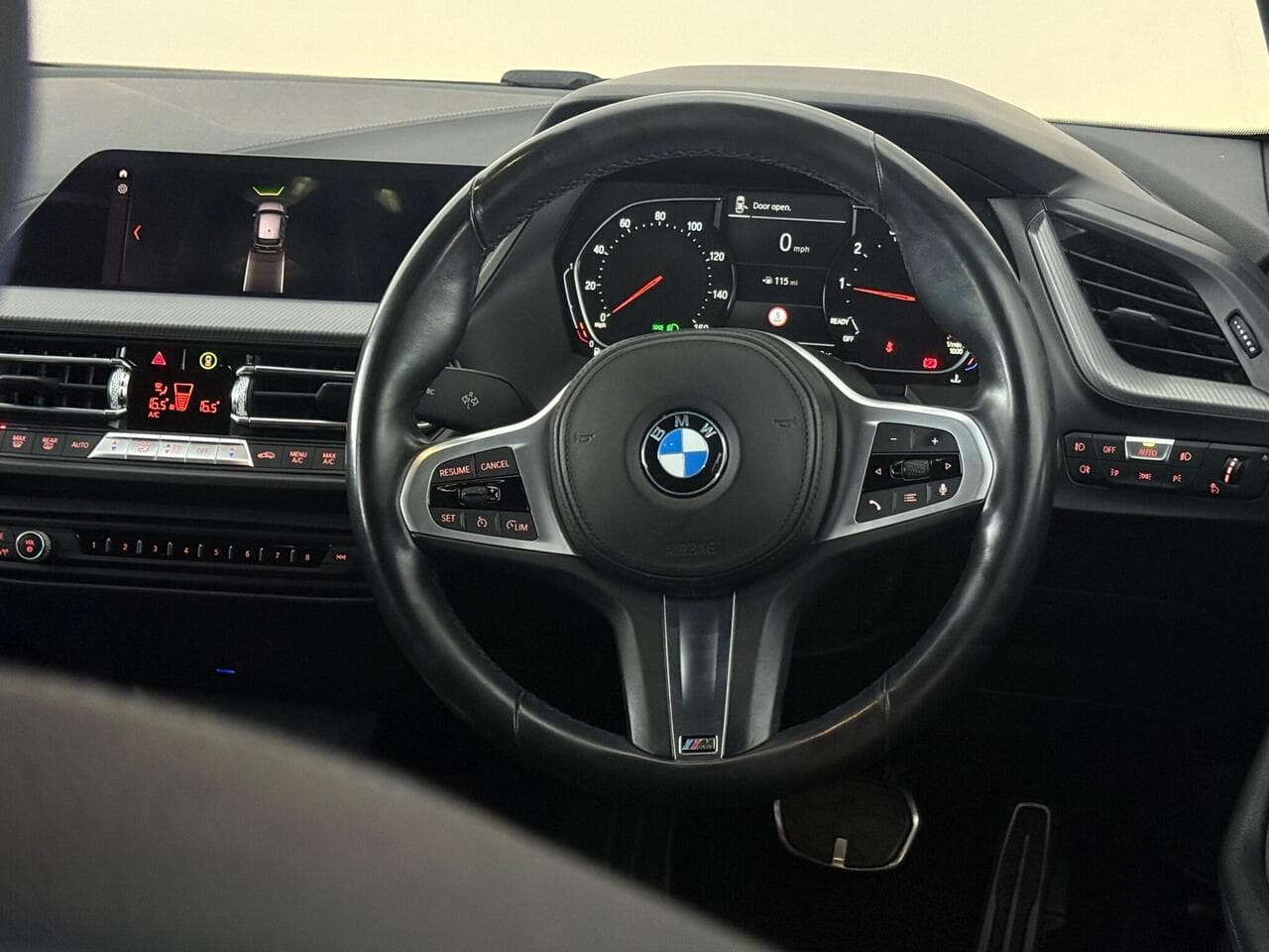 BMW 1 Series thumbnail Steering Wheel