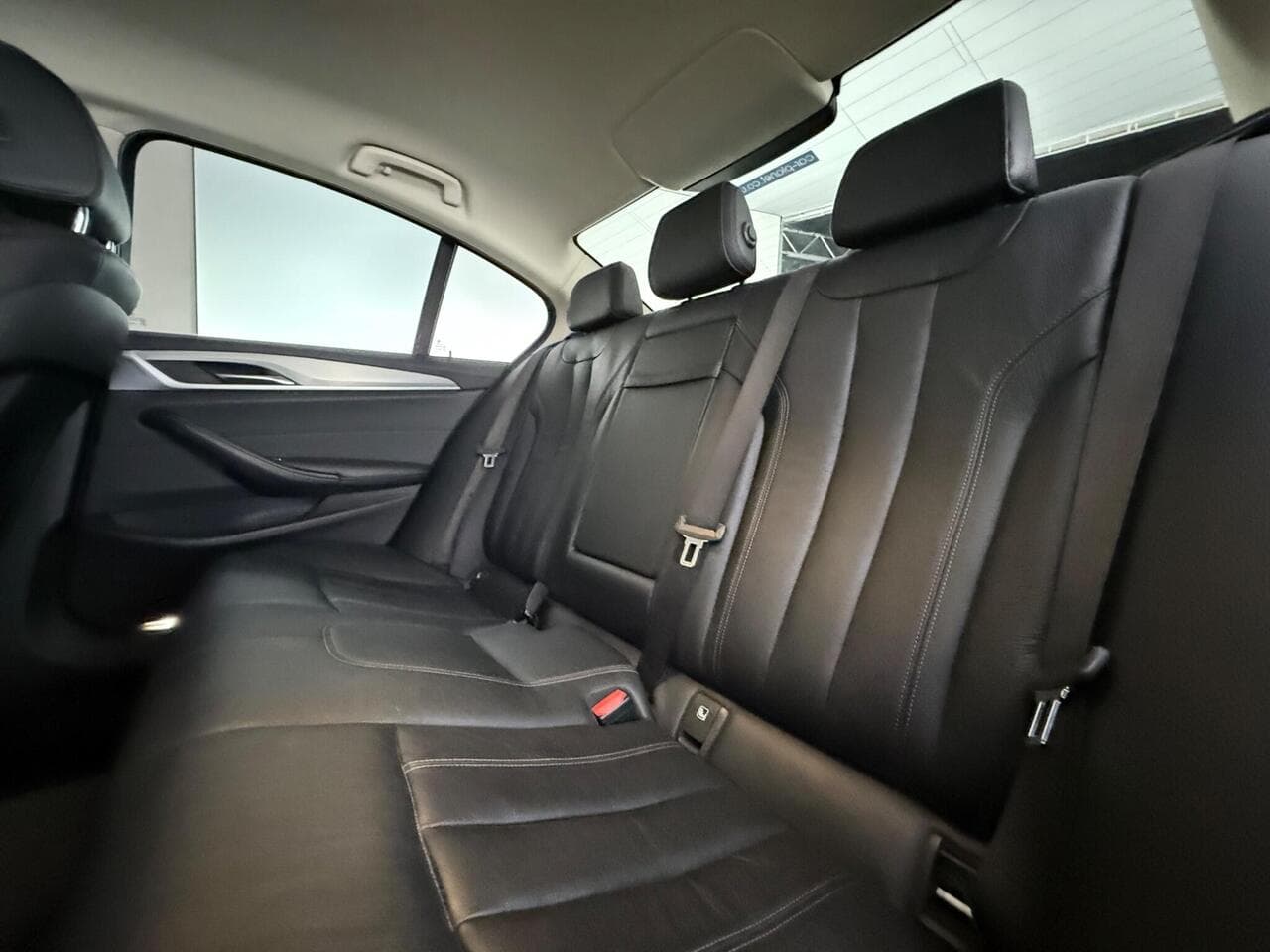 BMW 5 Series thumbnail Seats Rear