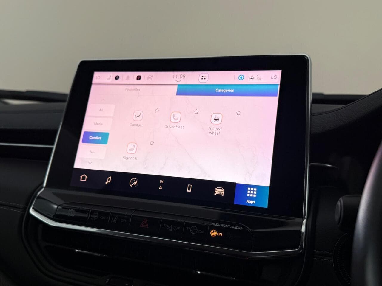 Jeep Compass thumbnail Infotainment System