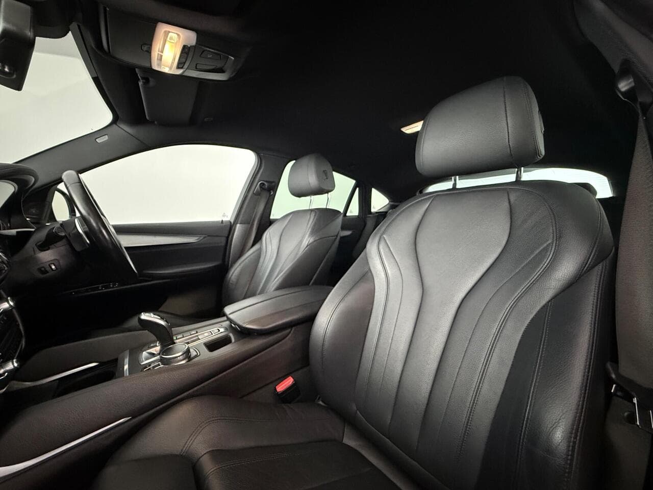 BMW X6 thumbnail Seat Front Passenger