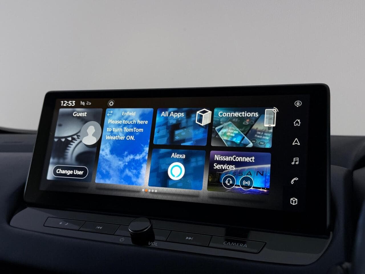 Nissan Qashqai thumbnail Infotainment System