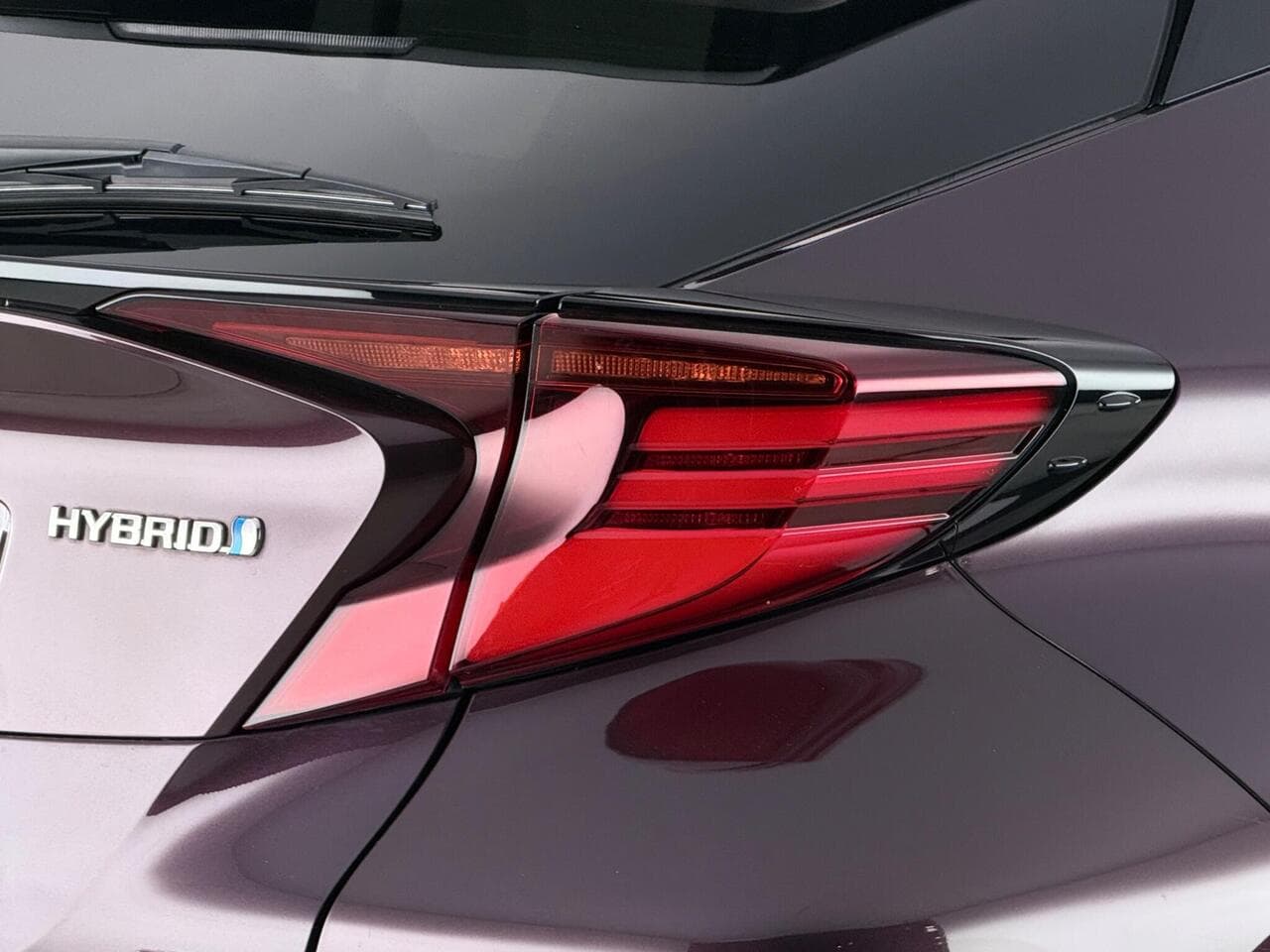 Toyota C-HR thumbnail Lights Rear