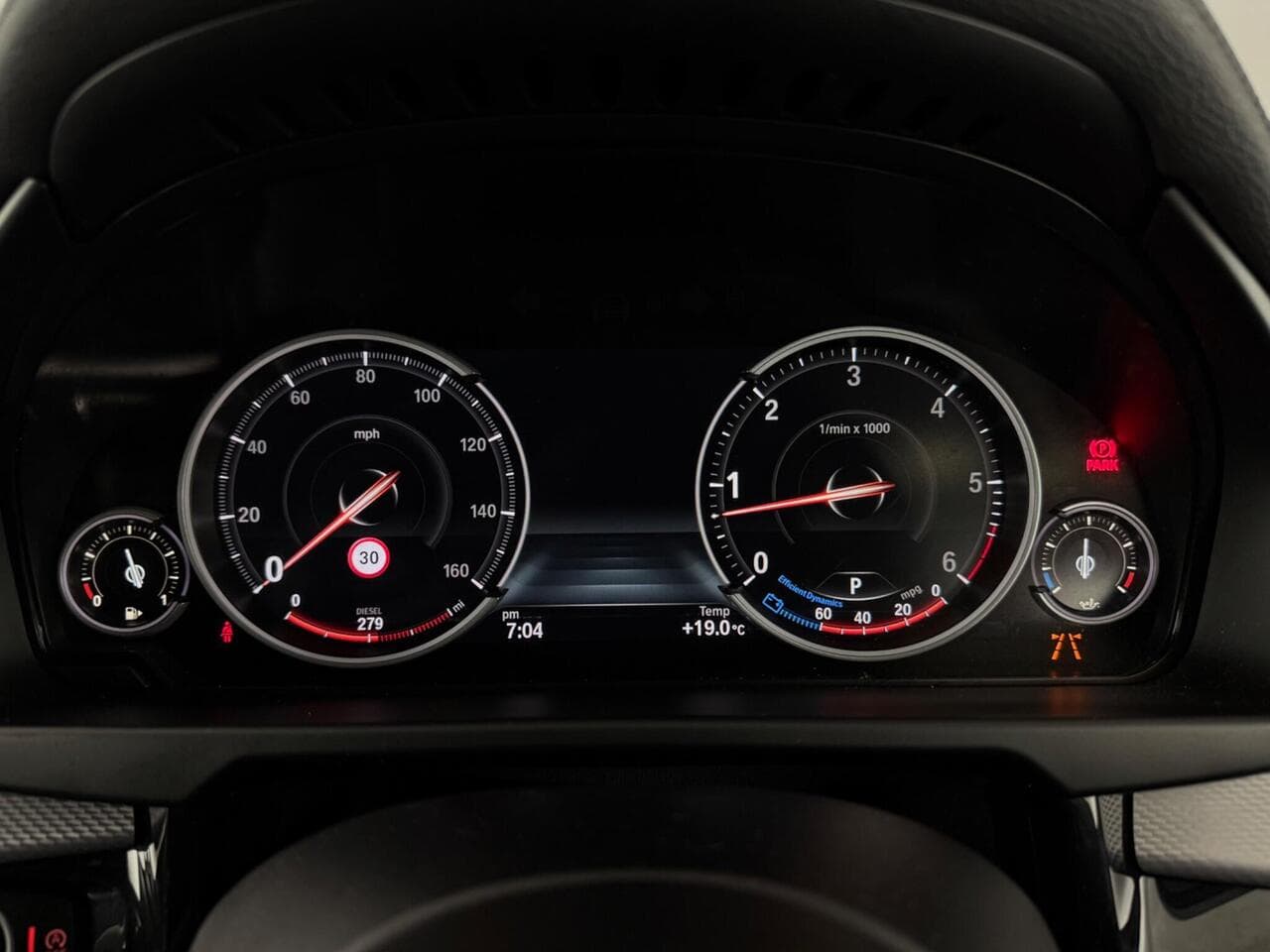 BMW X6 thumbnail Driver Instruments