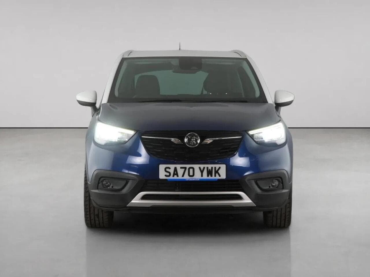 Vauxhall Crossland X thumbnail Front