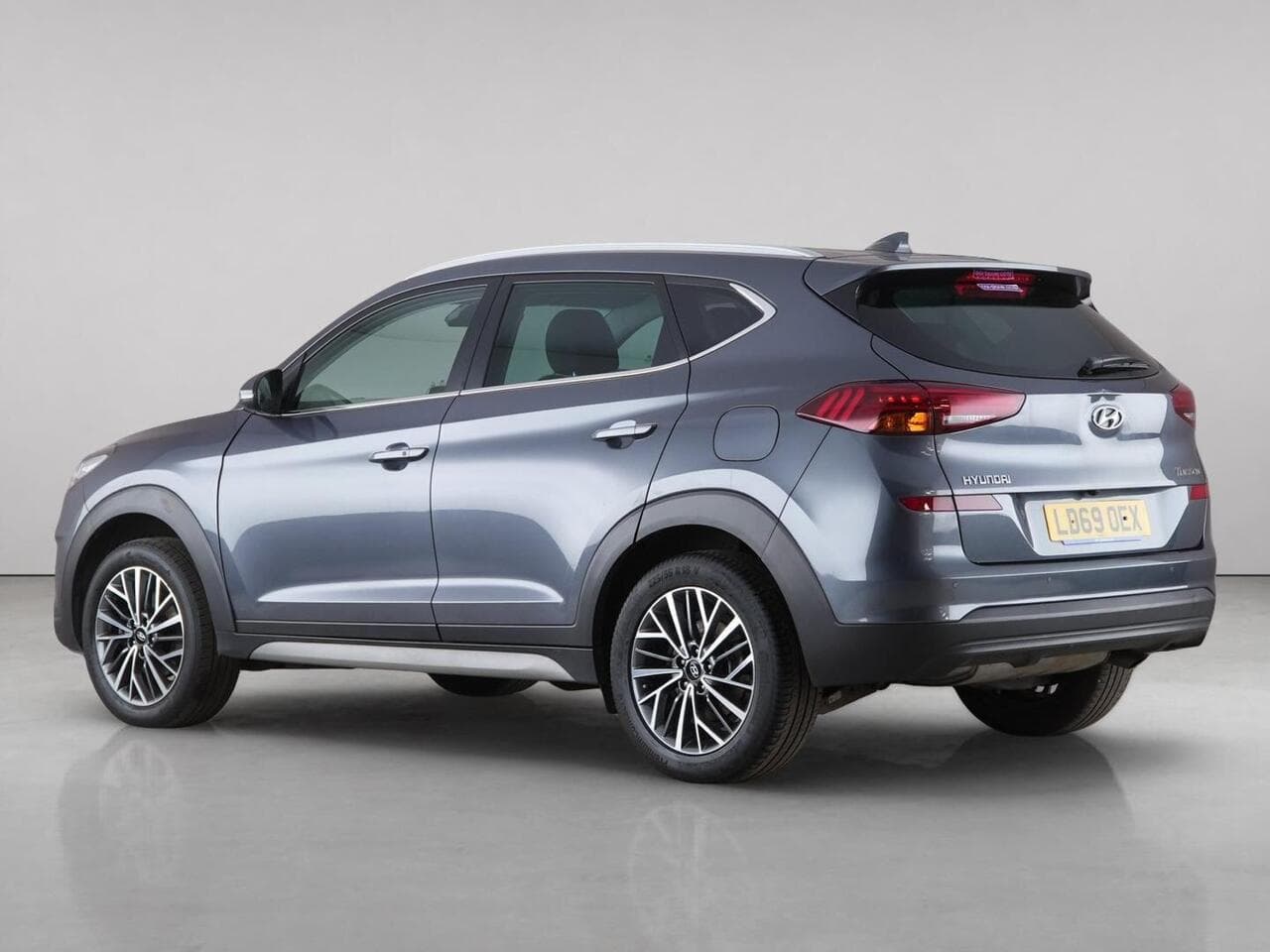 Hyundai TUCSON thumbnail Rear Left