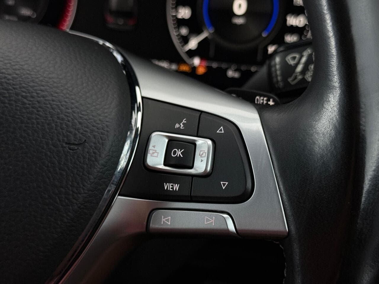 Volkswagen Touareg thumbnail Misc Controls