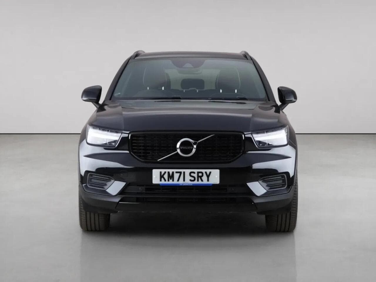 Volvo XC40 thumbnail Front
