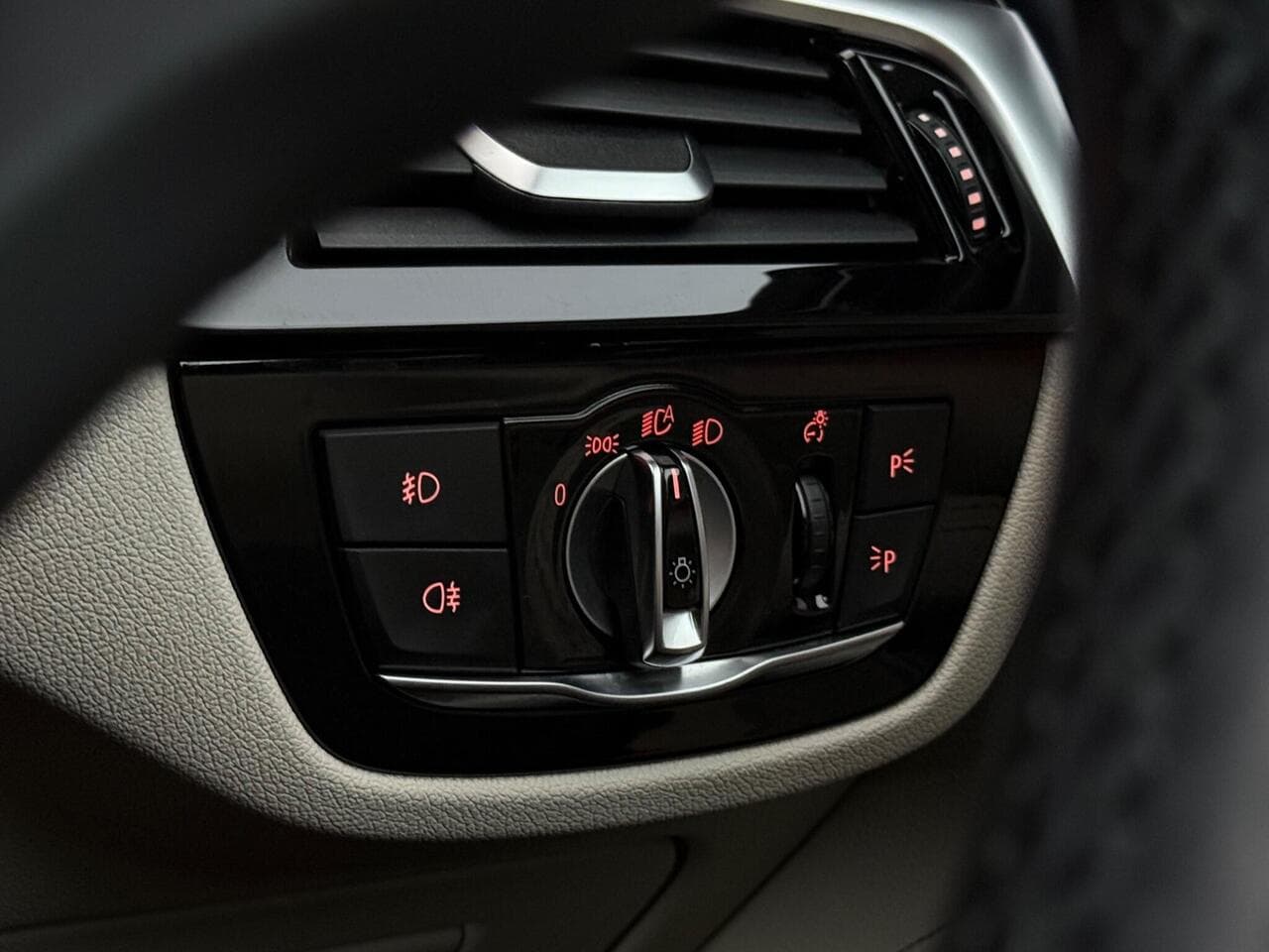 BMW 5 Series thumbnail Misc Controls