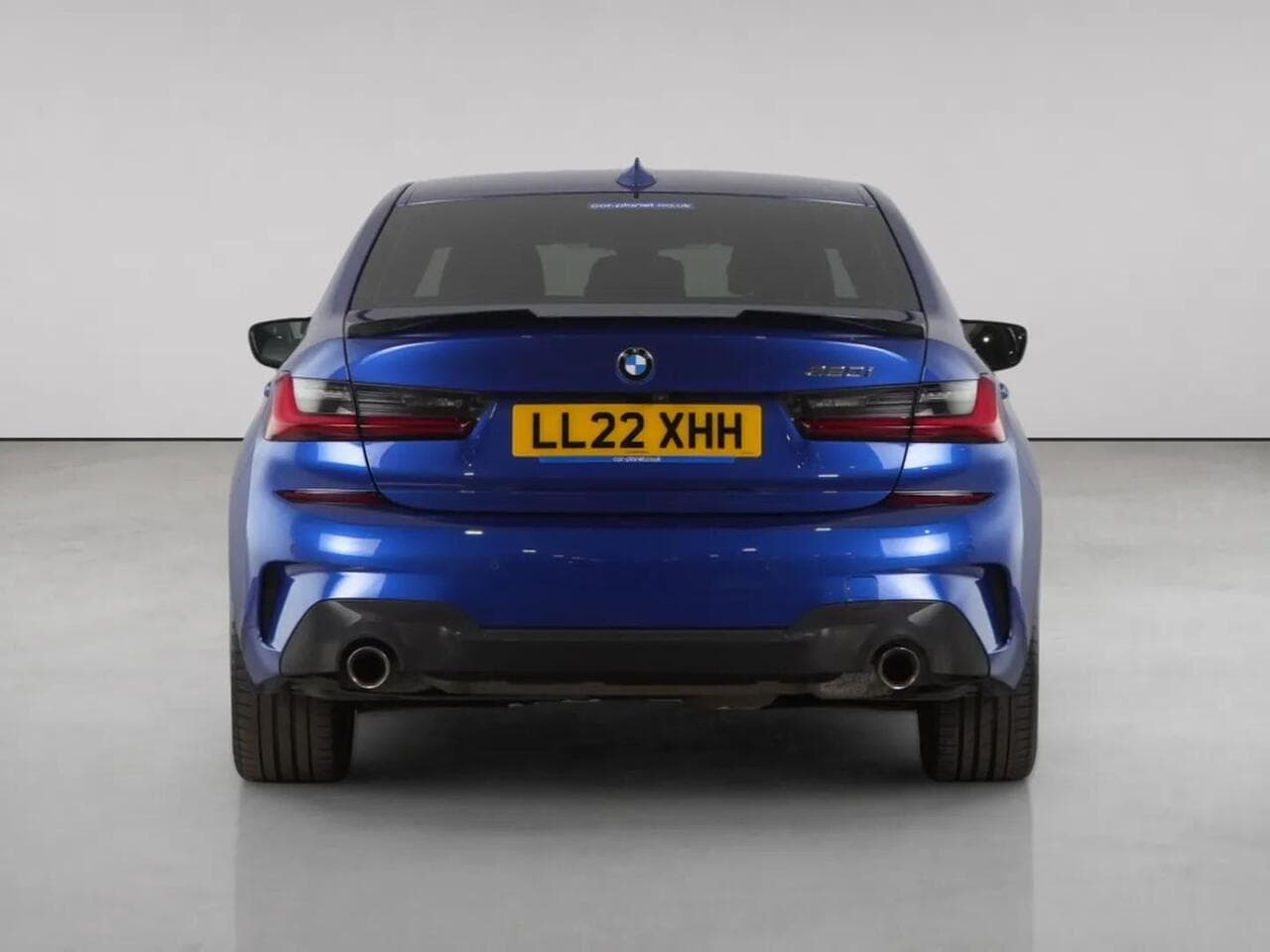 BMW 3 Series thumbnail Rear