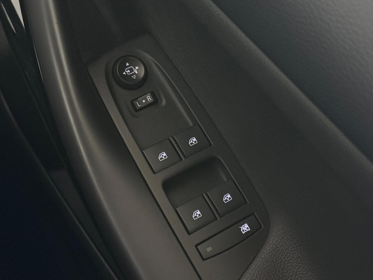 Vauxhall Astra thumbnail Misc Controls