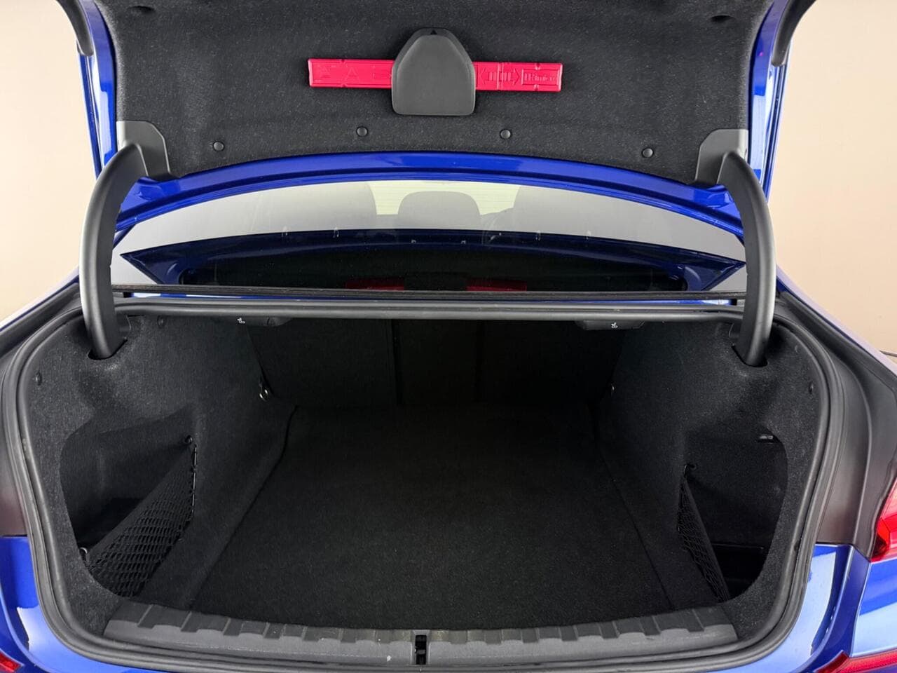 BMW 3 Series thumbnail Boot