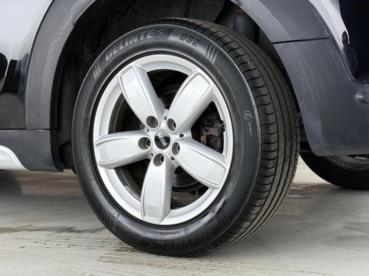MINI Countryman thumbnail Wheel