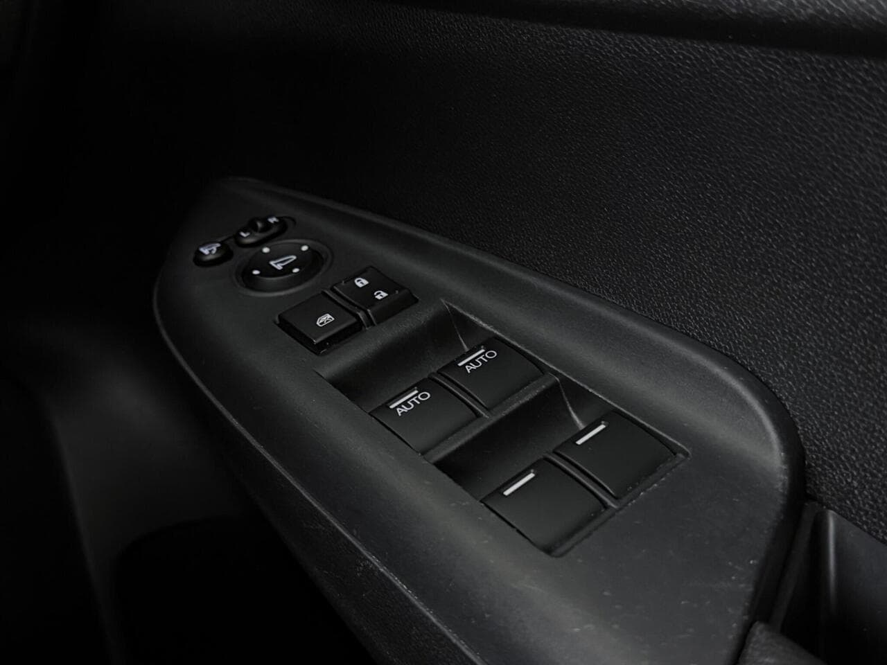 Honda Jazz thumbnail Misc Controls