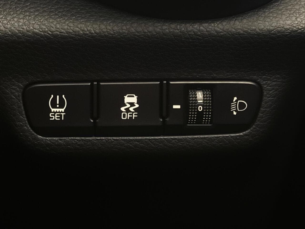 Kia Picanto thumbnail Misc Controls