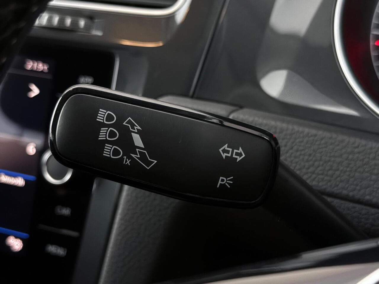 Volkswagen Golf thumbnail Misc Controls