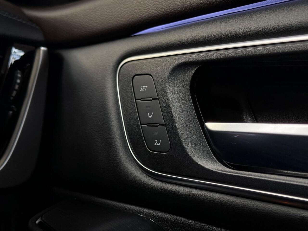 Nissan X-Trail thumbnail Misc Controls
