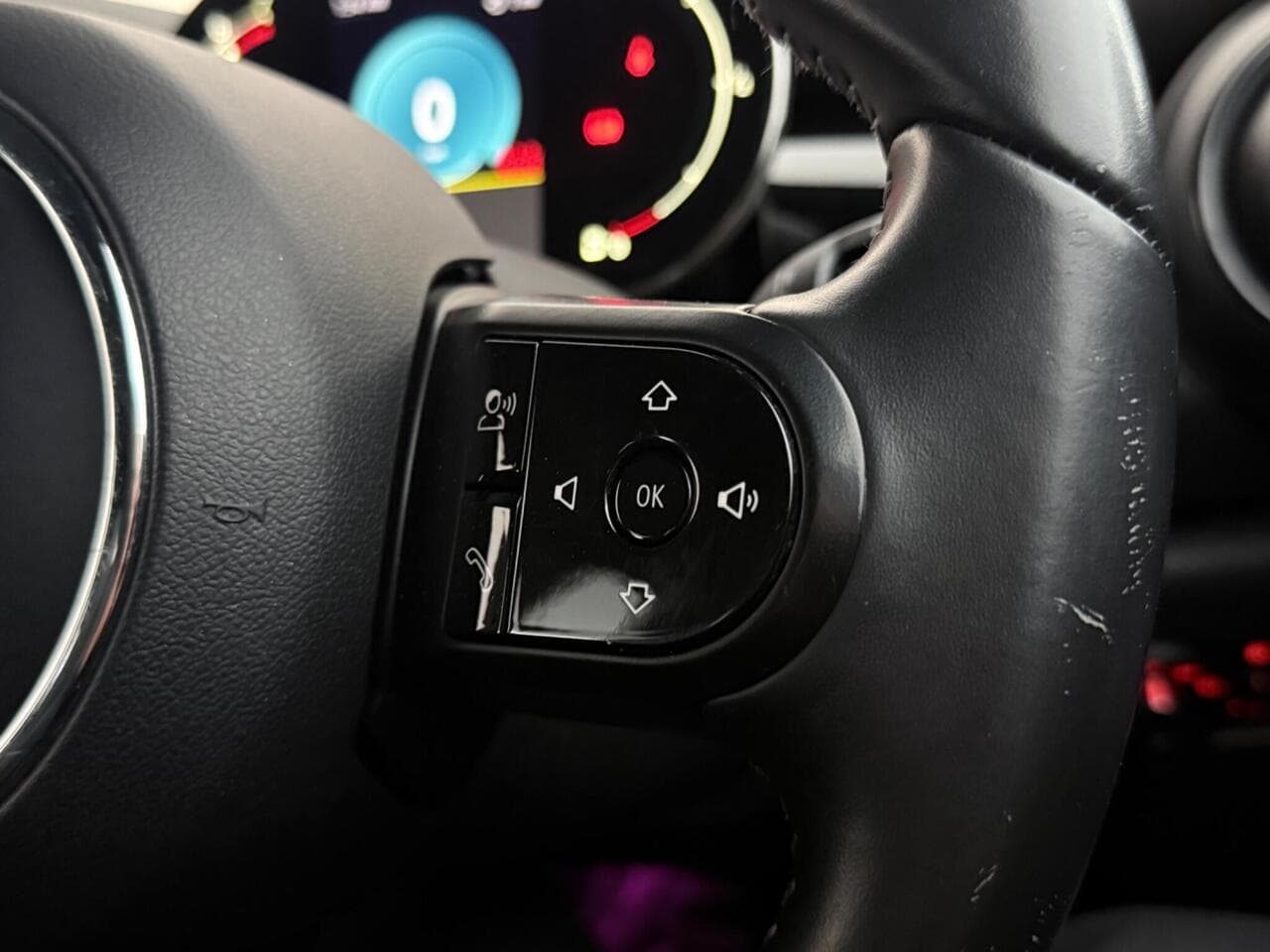 MINI Hatch thumbnail Misc Controls