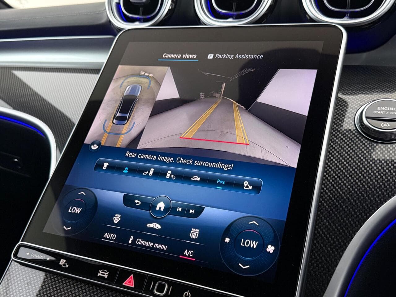 Mercedes-Benz C Class thumbnail Infotainment System