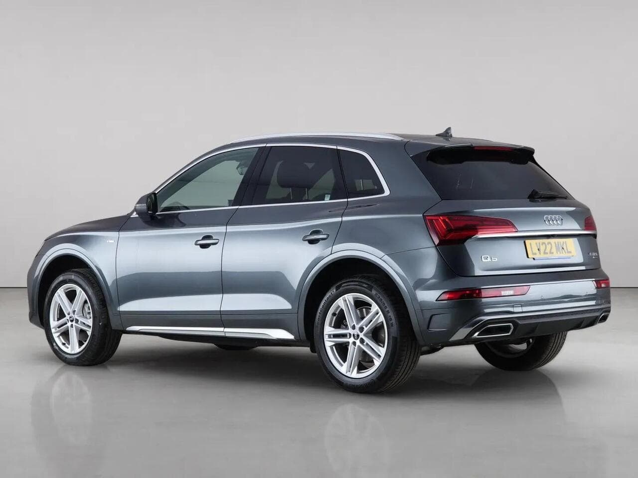 Audi Q5 thumbnail Rear Left