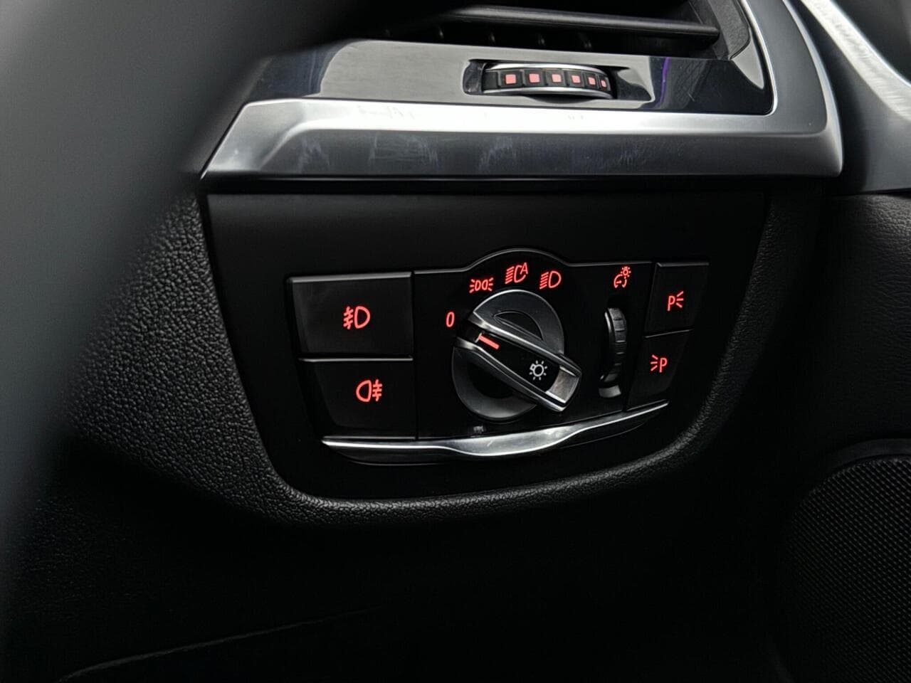 BMW X3 thumbnail Misc Controls