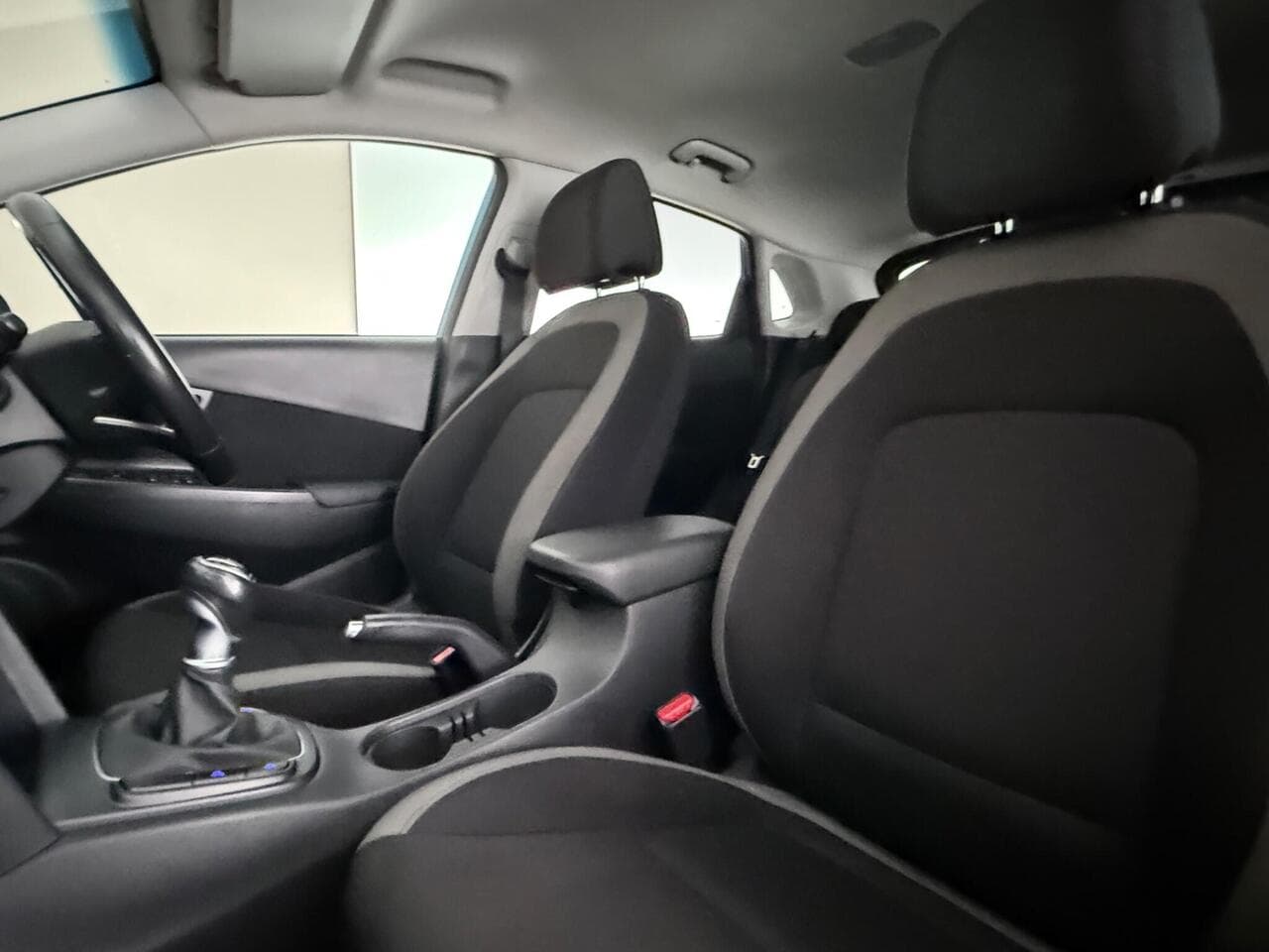 Hyundai KONA thumbnail Seat Front Passenger