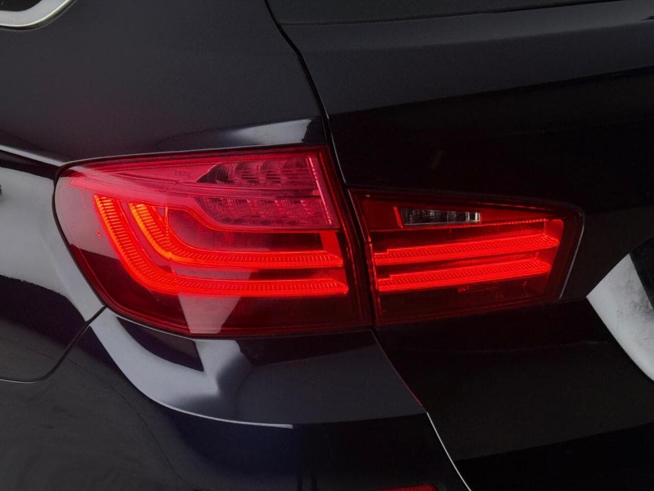 BMW 5 Series thumbnail Lights Rear