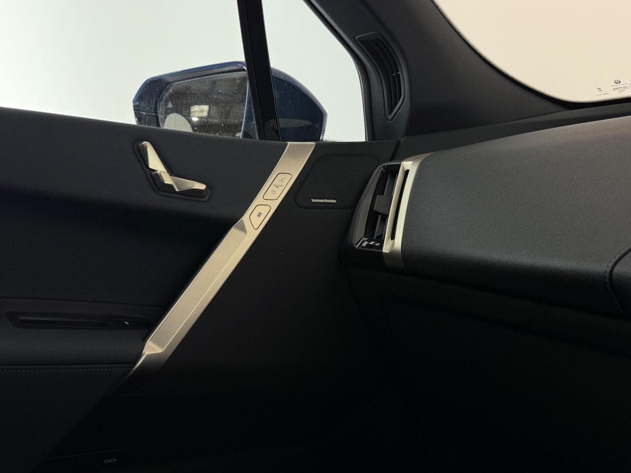BMW iX thumbnail Inconclusive