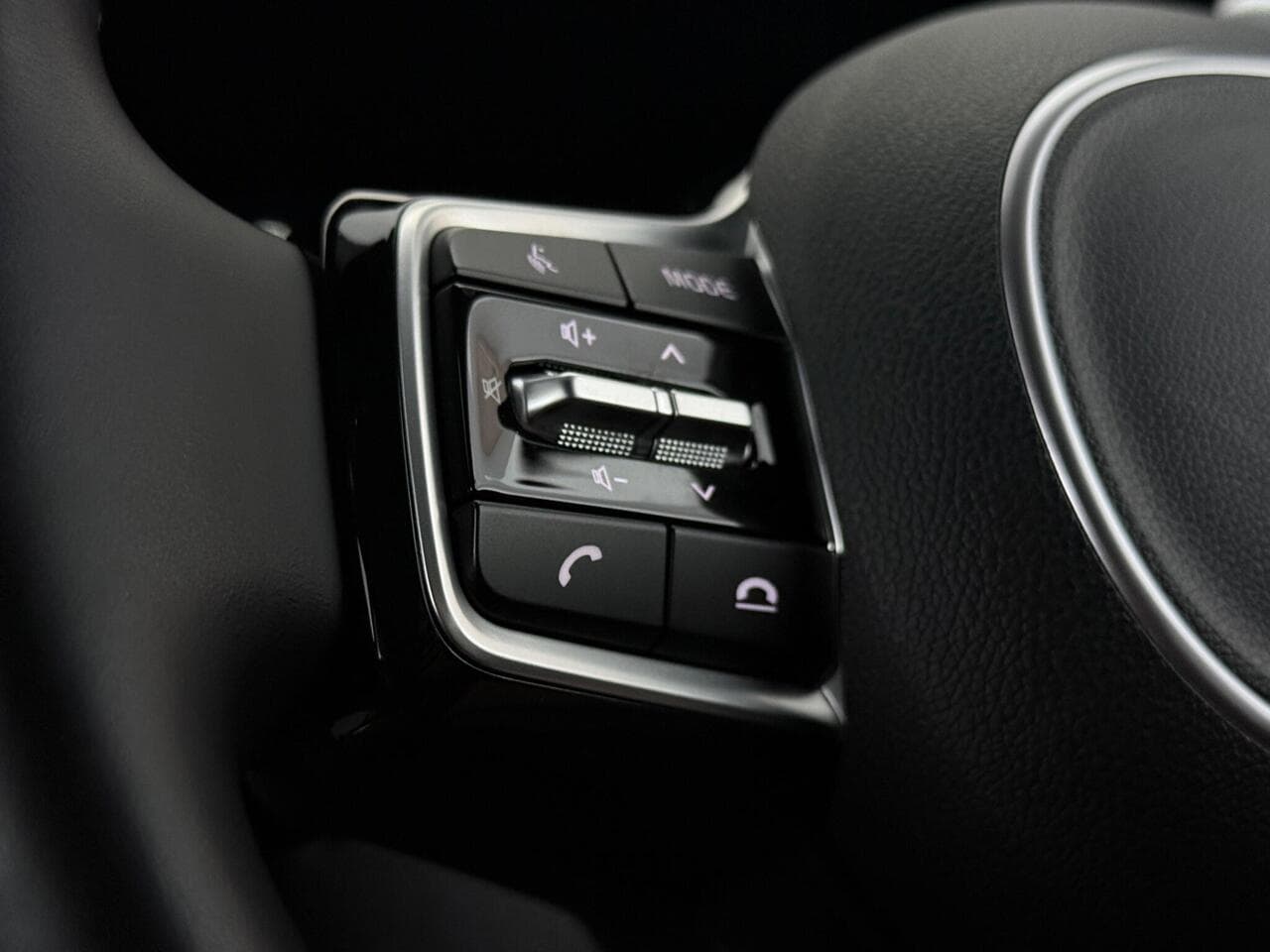 Kia Sorento thumbnail Misc Controls