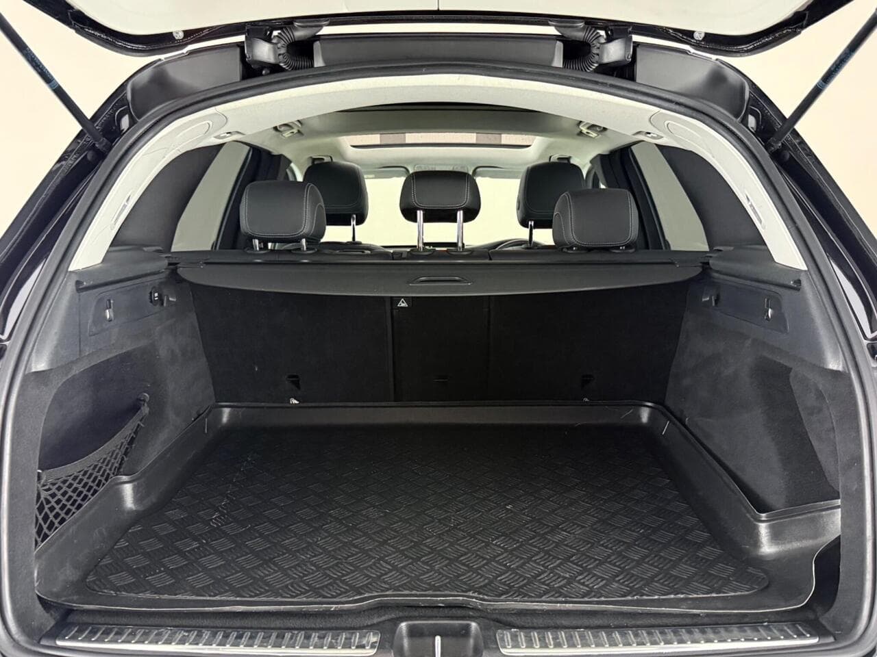 Mercedes-Benz GLC thumbnail Boot