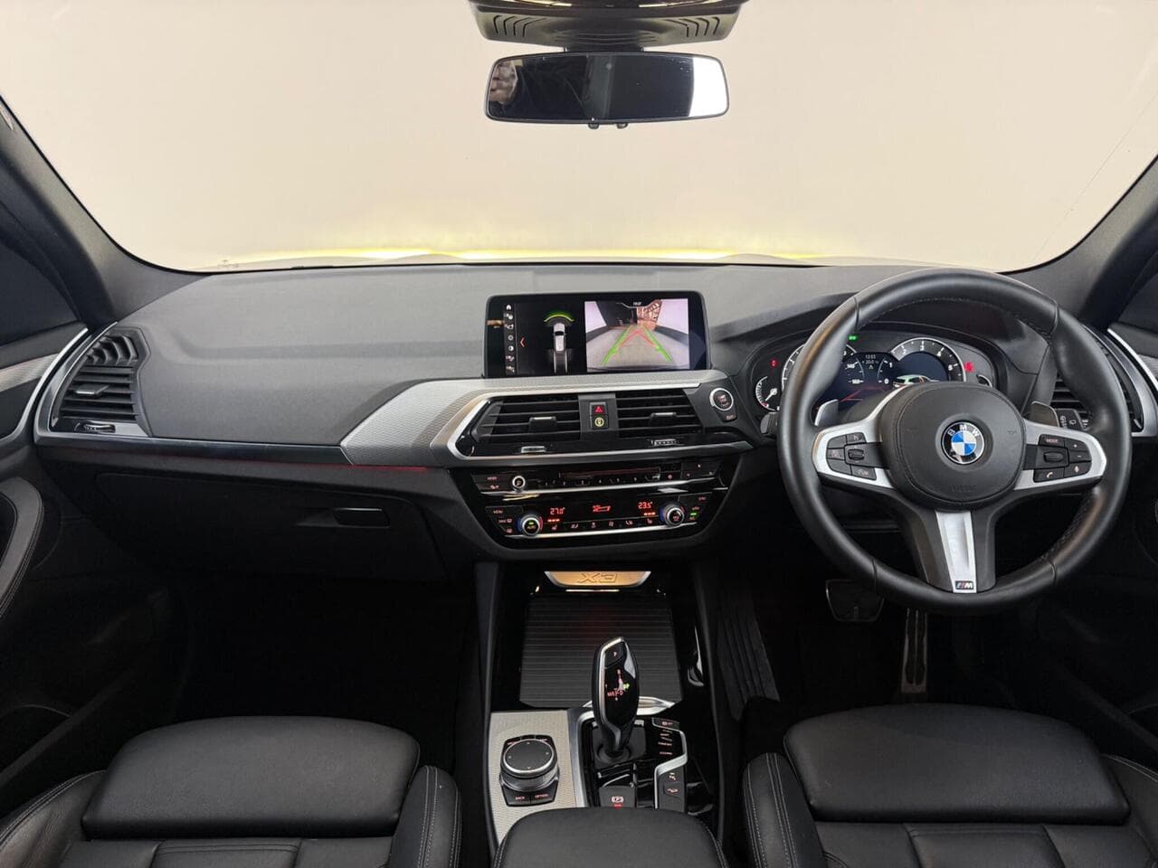 BMW X3 thumbnail Interior Front