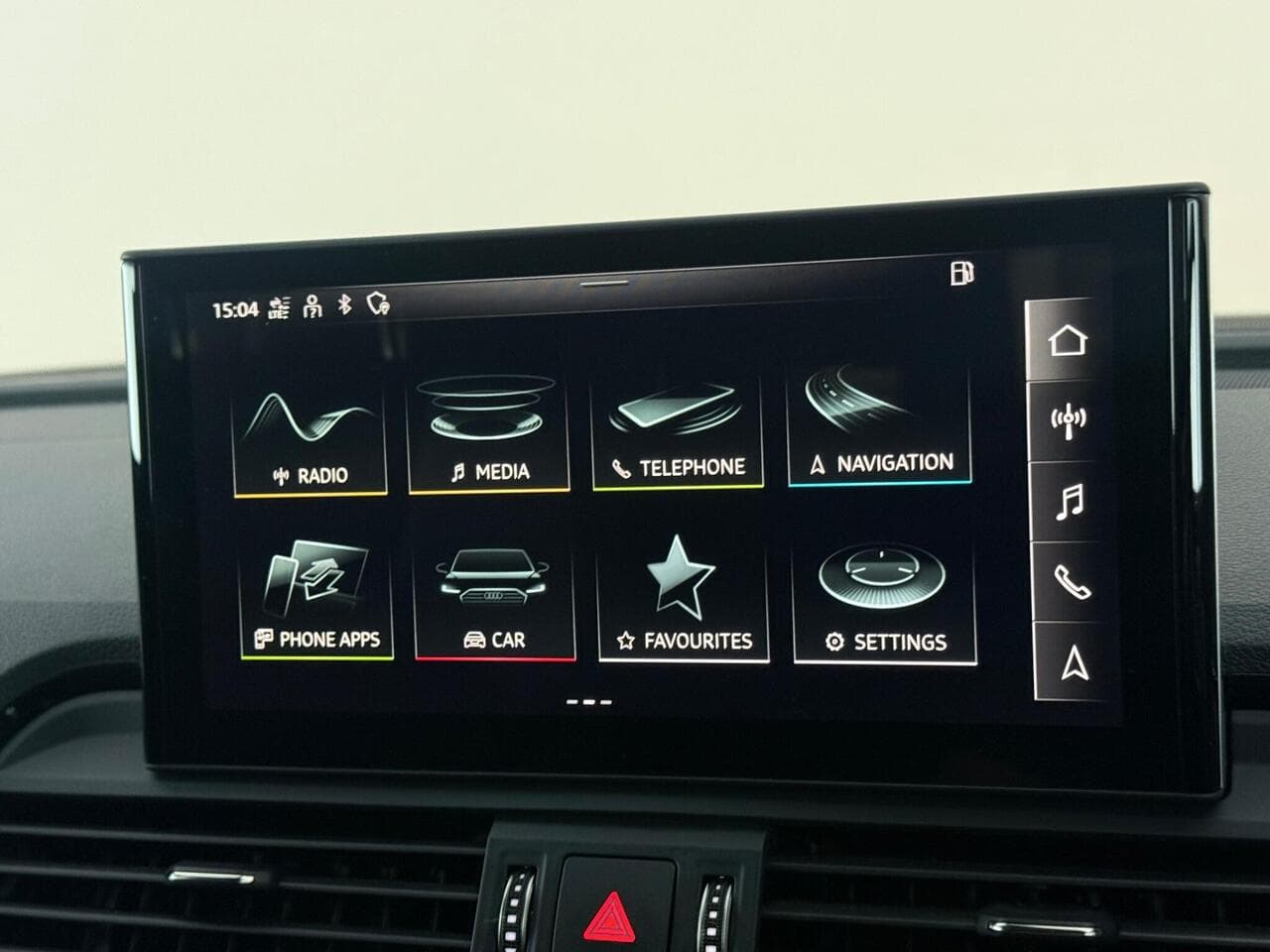 Audi Q5 thumbnail Infotainment System