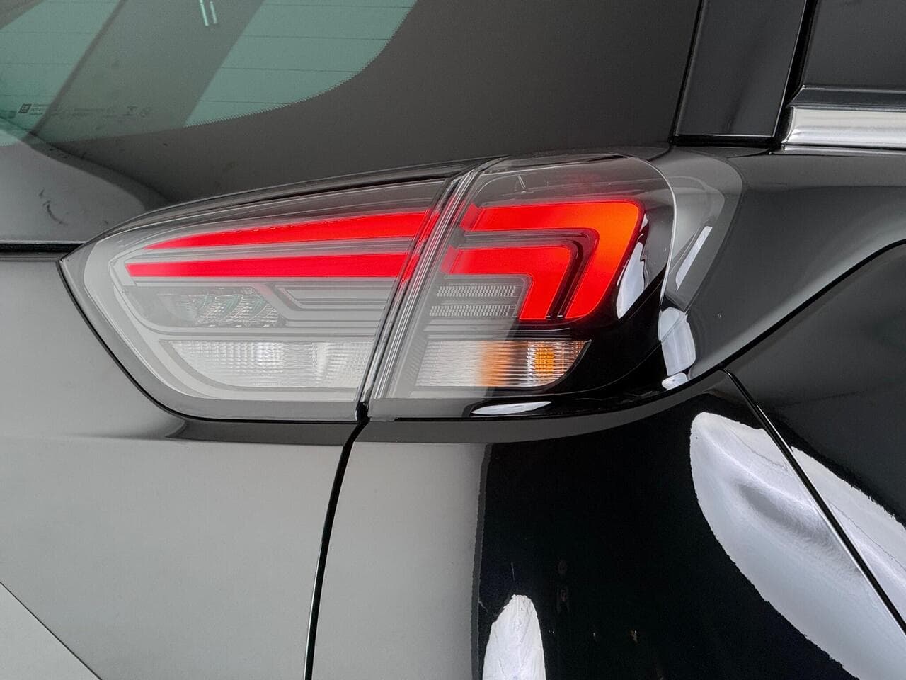 Vauxhall Crossland thumbnail Lights Rear