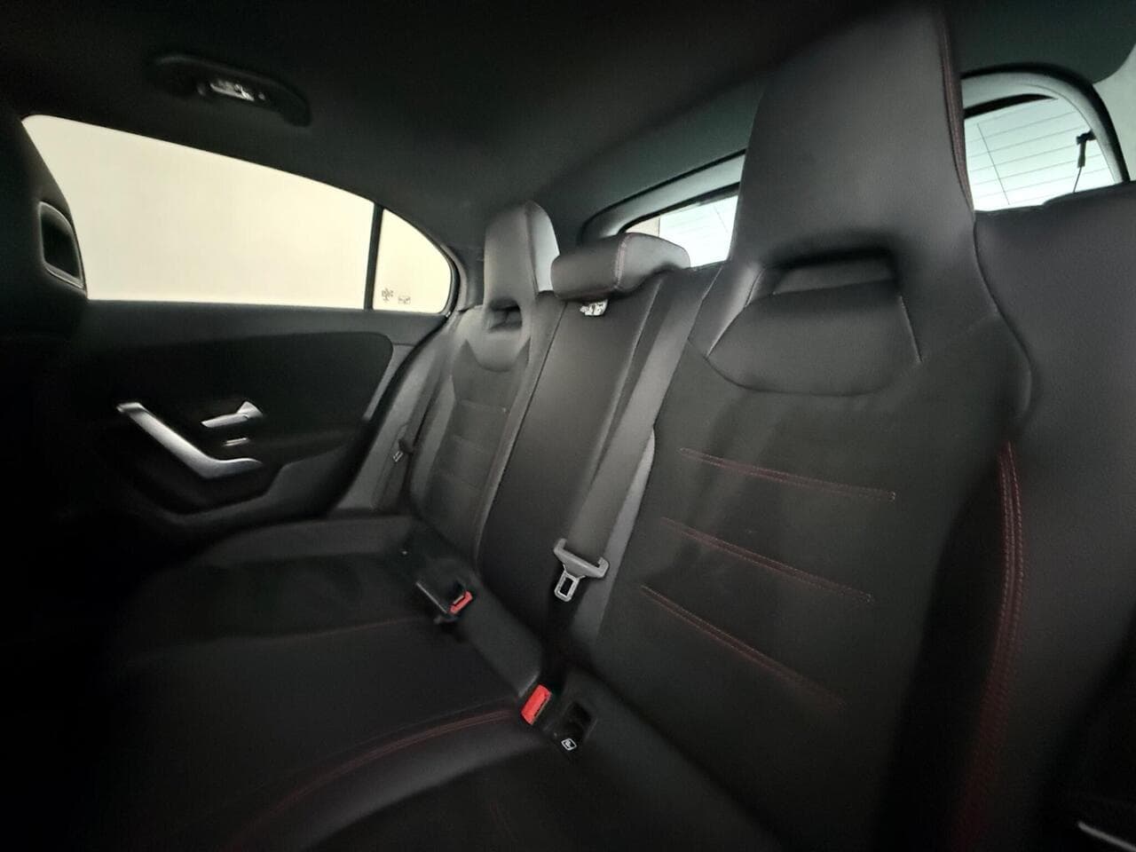 Mercedes-Benz A Class thumbnail Seats Rear