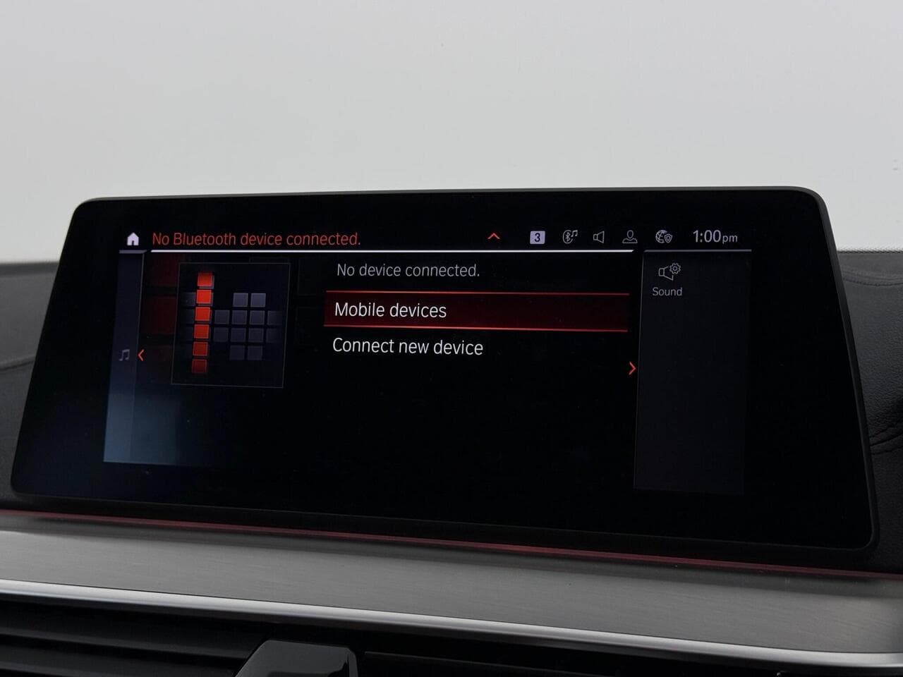 BMW 5 Series thumbnail Infotainment System
