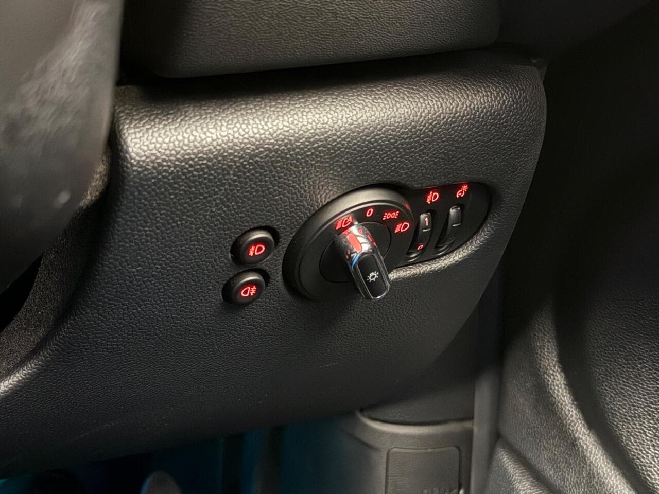 MINI Hatch thumbnail Misc Controls
