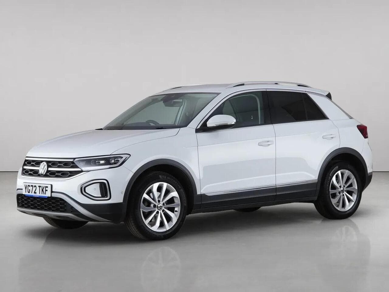 Volkswagen T-Roc thumbnail Front Left