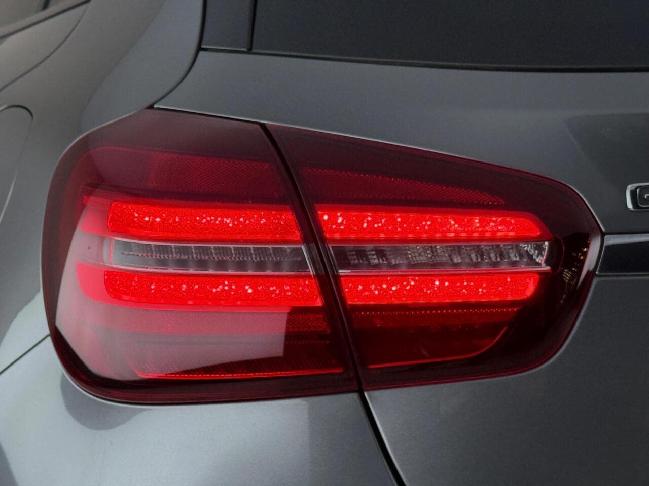 Mercedes-Benz GLA thumbnail Lights Rear
