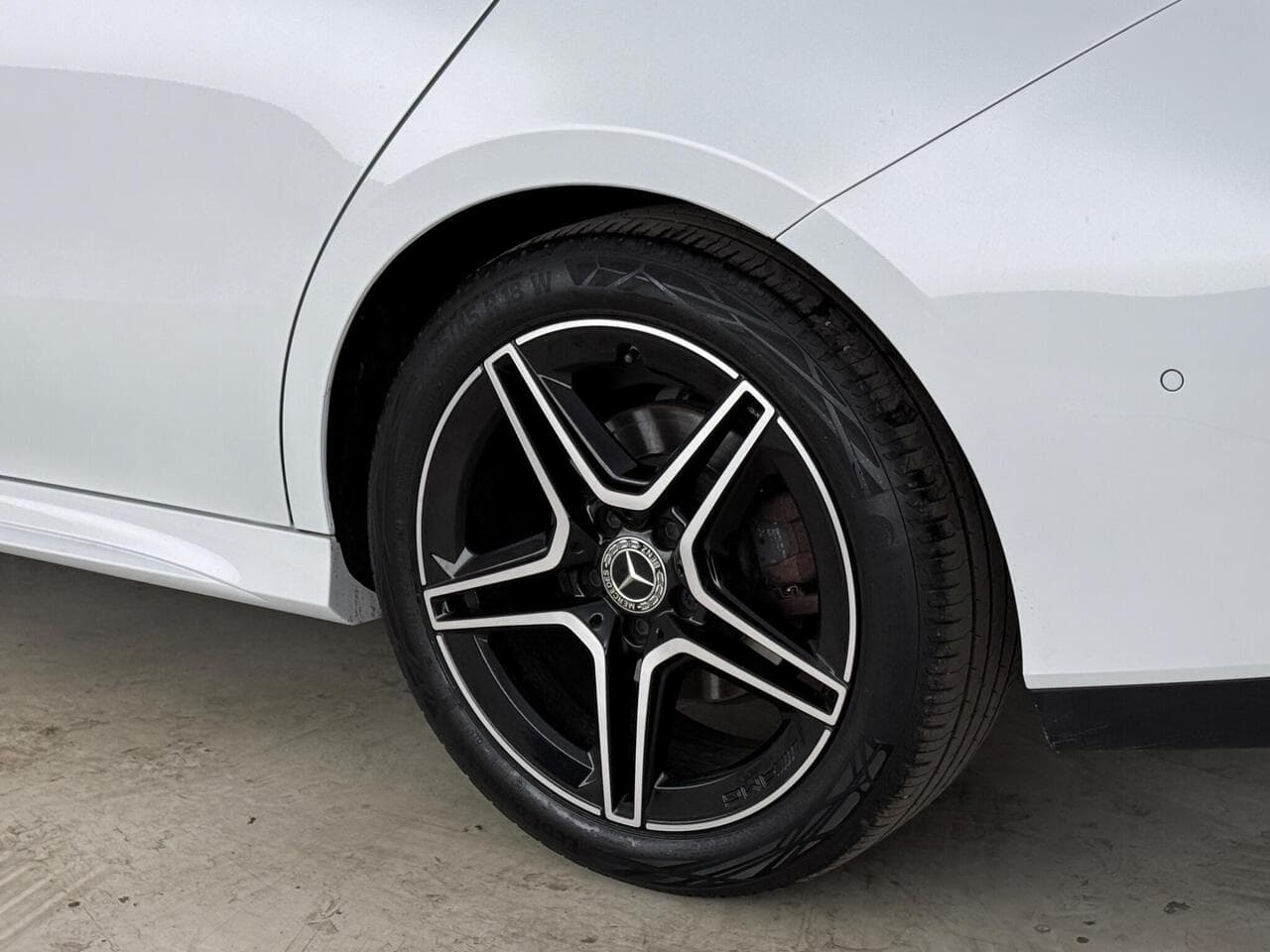 Mercedes-Benz CLA thumbnail Wheel