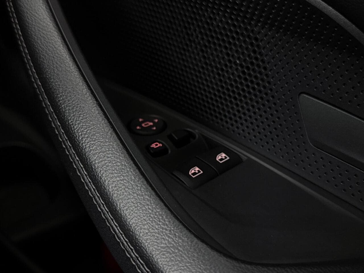 BMW 4 Series thumbnail Misc Controls