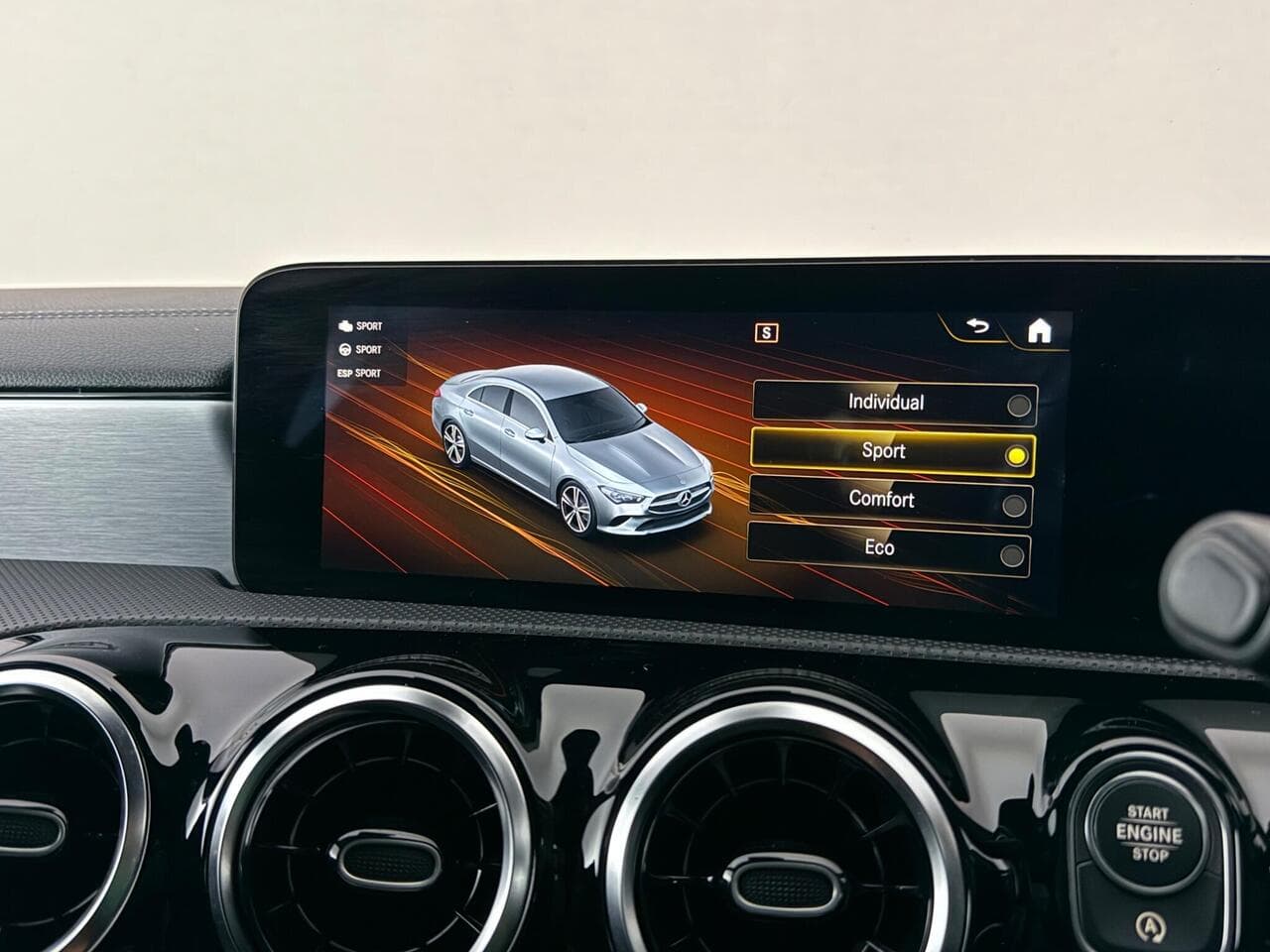 Mercedes-Benz CLA thumbnail Infotainment System