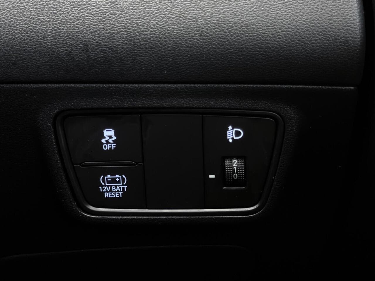 Hyundai TUCSON thumbnail Misc Controls