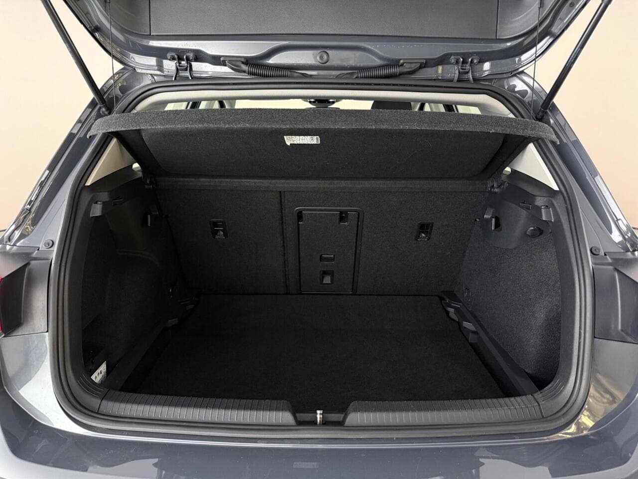 Volkswagen Golf thumbnail Boot