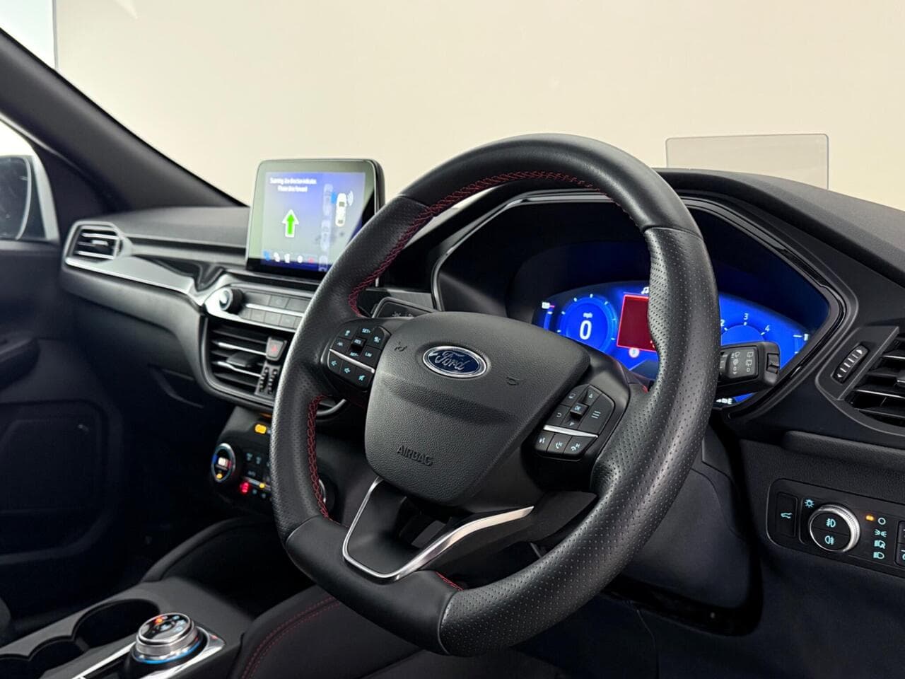 Ford Kuga thumbnail Interior Front