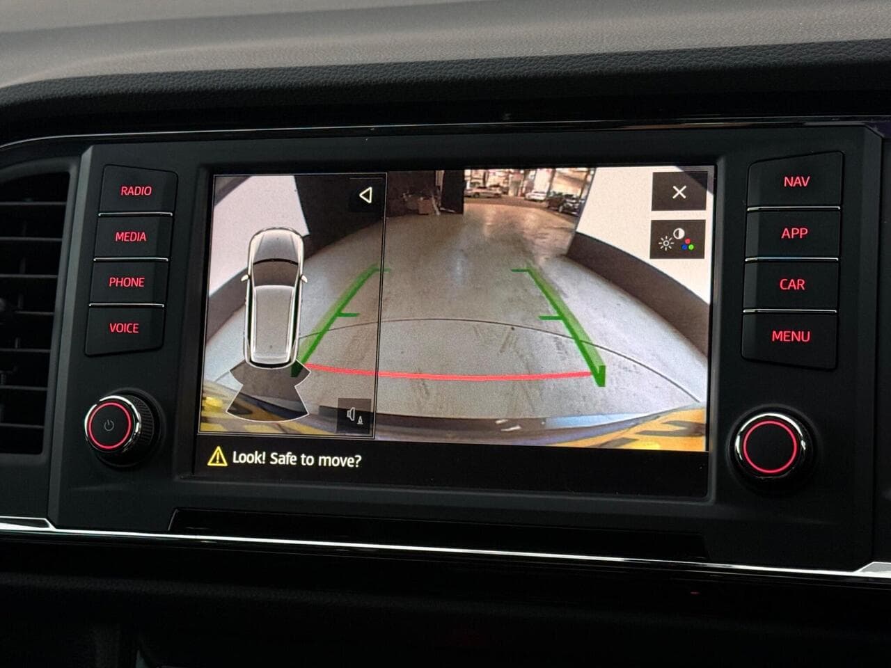 SEAT Ateca thumbnail Infotainment System