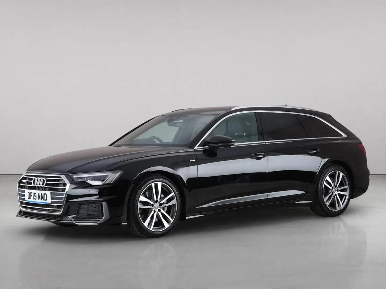 Audi A6 Avant thumbnail Front Left