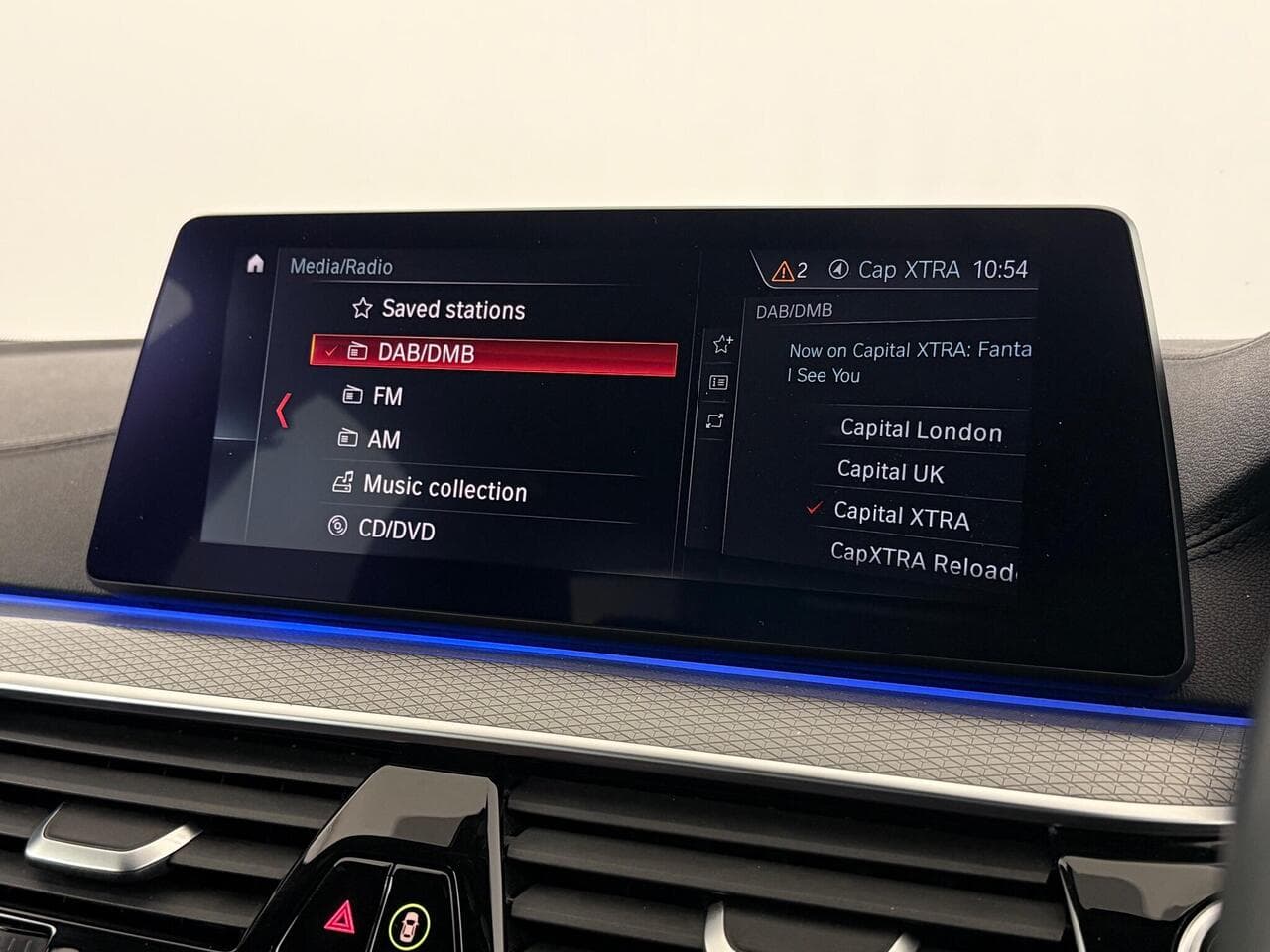 BMW 5 Series thumbnail Infotainment System