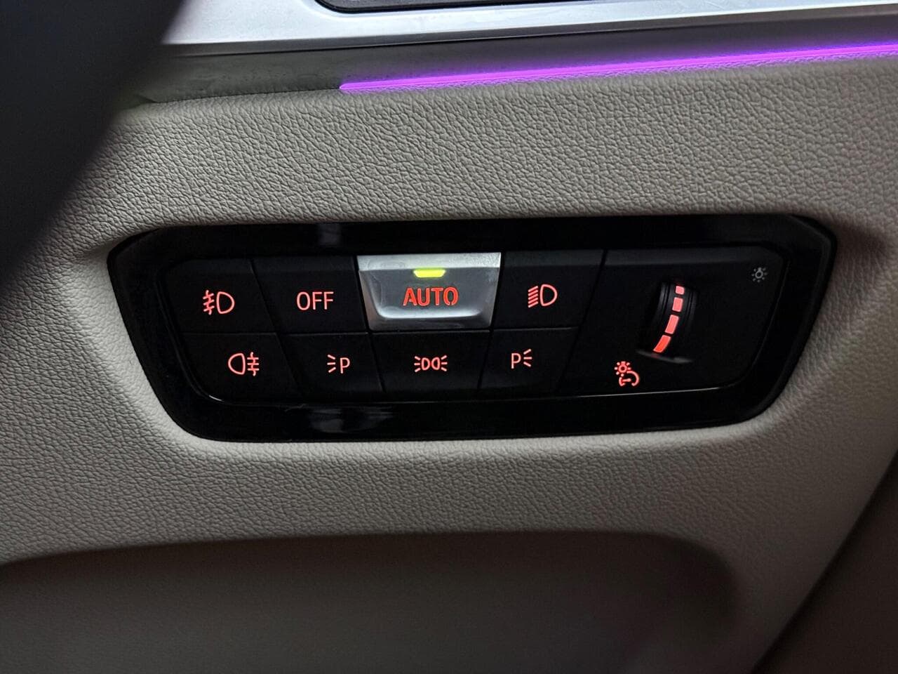 BMW 4 Series thumbnail Misc Controls