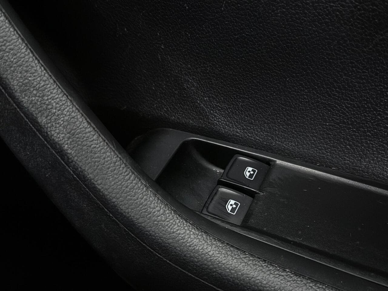 Skoda Fabia thumbnail Misc Controls